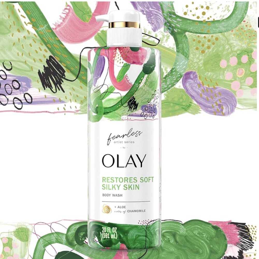 Olay Fearless Moisturizing Body Wash for Women with Smooth Aloe and Notes of Chamomile