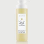 Naturium THE GLOW GETTER MULTI-OIL HYDRATING BODY WASH