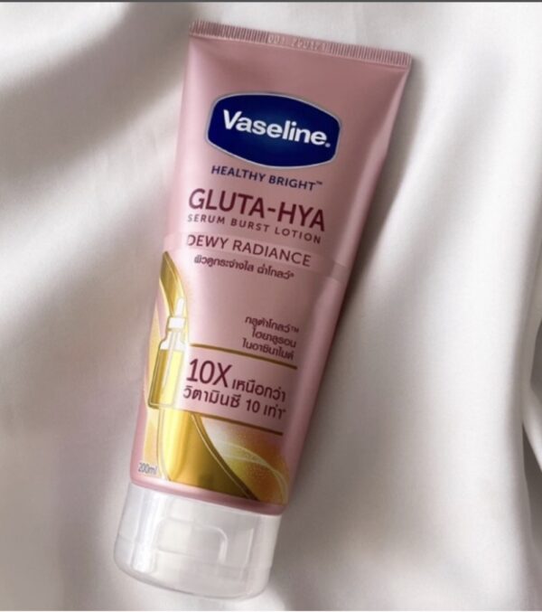 Vaseline Gluta-Hya Serum burst lotion - Dewy Radiance 300ml