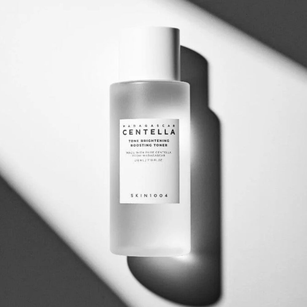 Skin1004 Madagascar Centella Tone Brightening Boosting Toner 210ml